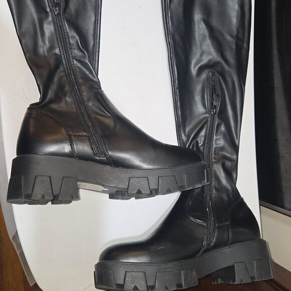 Eureva tall thigh high boots - Picture 4 of 5